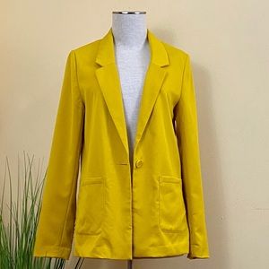 DIVIDED H & M *NWT* Women’s Mustard Yellow Blazer